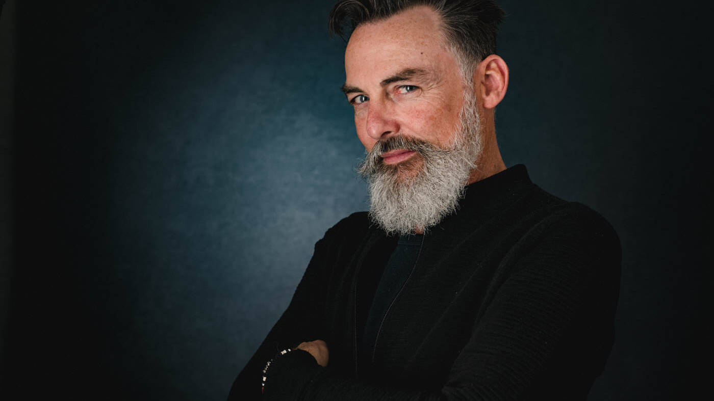 Fesselnde Charakterportraits Tom Messmer - ElfiRasser Studio