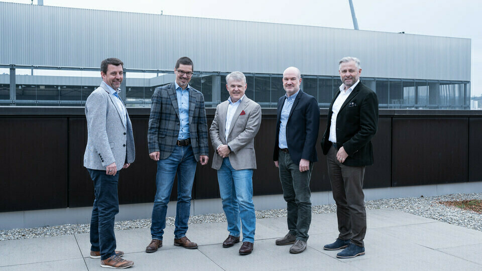 AliceBlue AG 0200 1 uai Branding Shooting AliceBlue AG Thun Firmenporträits - elfiRASSER